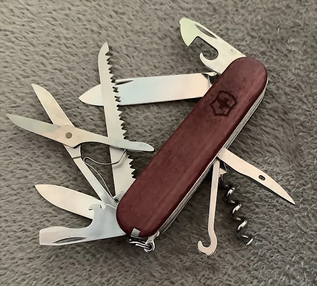 Victorinox Huntsman