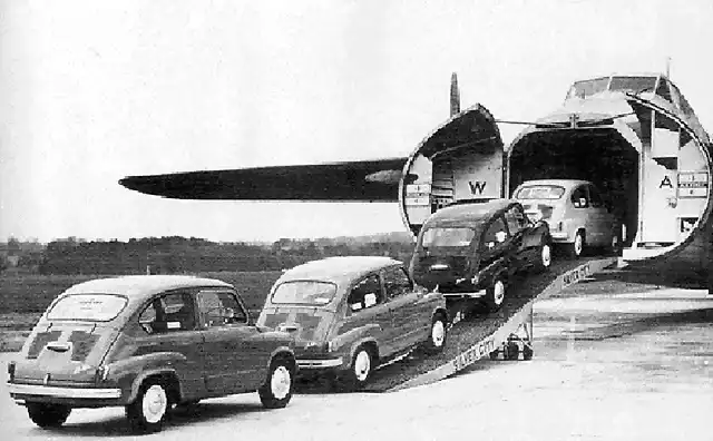 fiat-600-on-way-to-australia_79908348 (1)