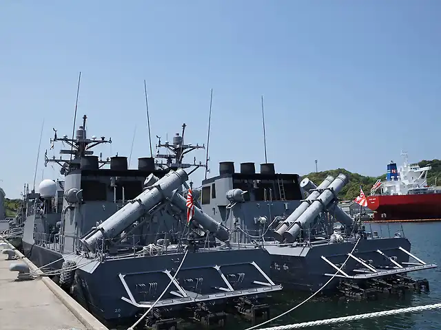 g033_hayabusa_guided-missile_patrol_boats_b