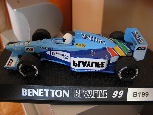 06 BENETTON B199