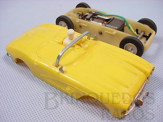 Corvette amarillo chasis caja blanco Corvette amarillo chasis caja blanco