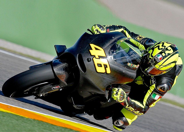 Valentino-Rossi-Ducati-MotoGP-test-Valencia