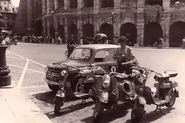 Verona - Fiat 600, Zwei Lambretta 125, Puch Motorroller 125RL