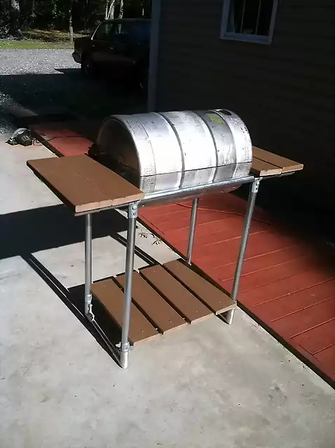 How-to-make-a-grill-out-of-a-beer-keg-7