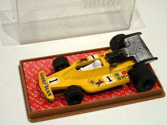 F1 Ferrari 312 T amarilla ruedas A