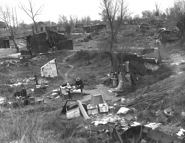 Dorothea Lange - Migrant workers' camp, outskirts of Marysville, California, 1935