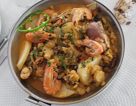 Cataplana de frutos del mar