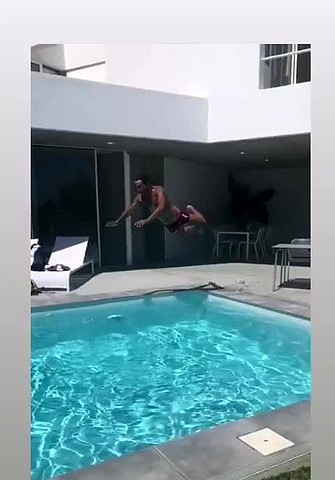 Video Hugo IG Stories 12-6-2019 (9) Video Hugo IG Stories 12-6-2019 (9)
