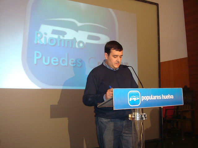 Precion.Candidatura PP en M. de Riotinto-Fot.J.Ch.Q.-29.04.11.jpg (9)