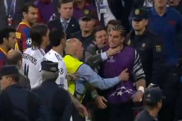 Agresion-de-Chendo-a-Pinto_54147301240_54115221152_960_640 Agresion-de-Chendo-a-Pinto_54147301240_54115221152_960_640