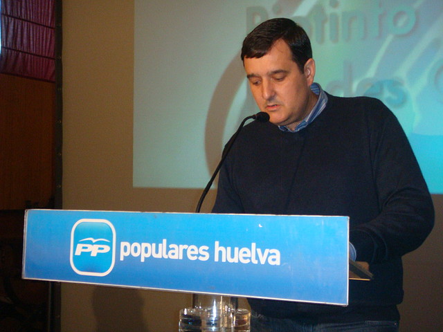 Precion.Candidatura PP en M. de Riotinto-Fot.J.Ch.Q.-29.04.11.jpg (2)