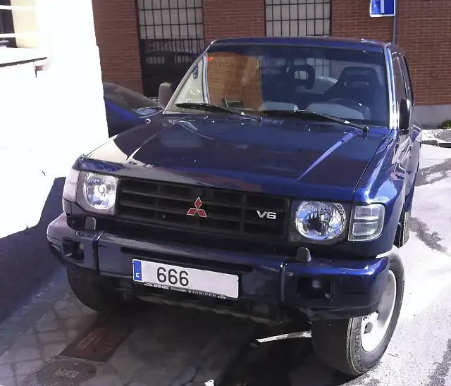 Pajero_03_1200