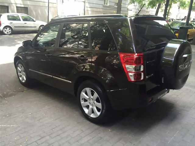 Suzuki Grand Vitara 2012