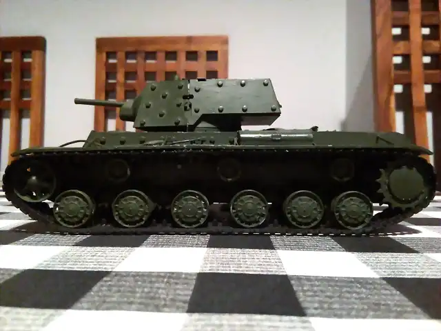 kv-1 parte lateral 2