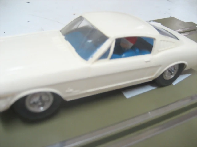 autorama-estrela-mustang-branco_MLB-F-4363764985_052013 autorama-estrela-mustang-branco_MLB-F-4363764985_052013