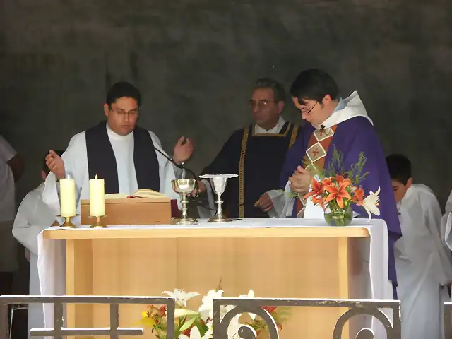 Misa Padre Cesar  Fiesta Patronal (31)