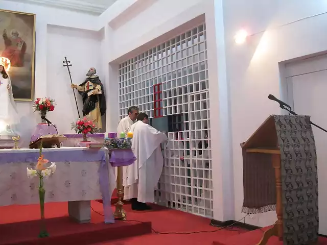 Misa en Monasterio de las Trinitarias de Penco (10)