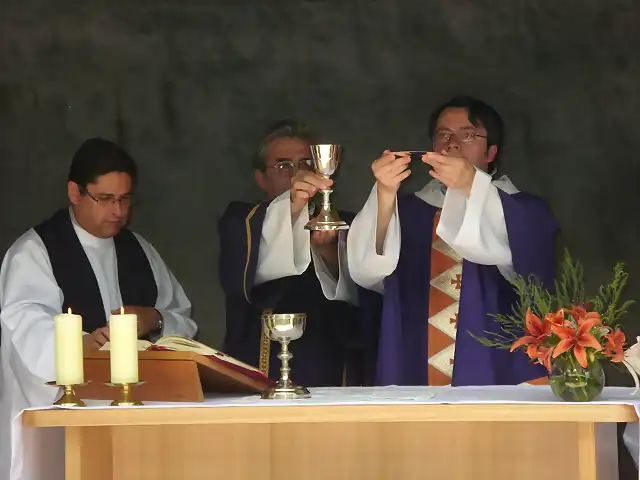 Misa Padre Cesar  Fiesta Patronal (32)