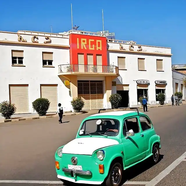 Asmara 19-Eritrea Garage IRGA Nov.2009