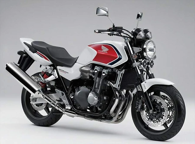 Honda CB1300 Super Four 10 1 Honda CB1300 Super Four 10 1