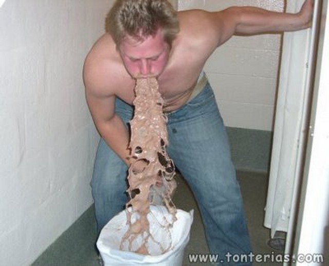 vomitando vomitando