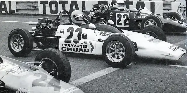 En parlant de Popot, une photo de Jean Rondeau et sa Martini MK8, en FR, probablement en 73.