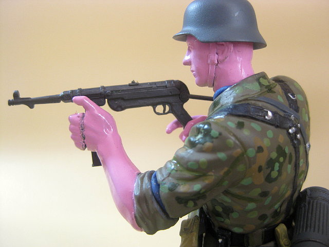 German Elite Infantryman 1/16