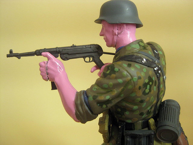 German Elite Infantryman 1/16