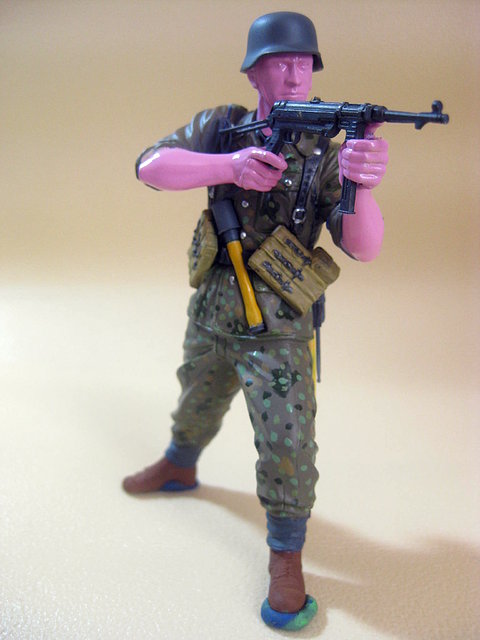 German Elite Infantryman 1/16