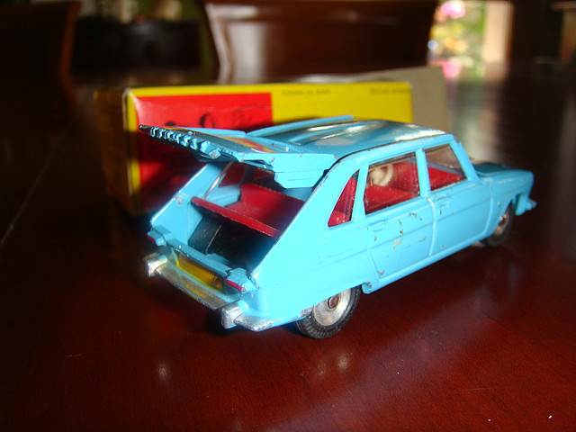 Dinky Toys Renault 16 (3)