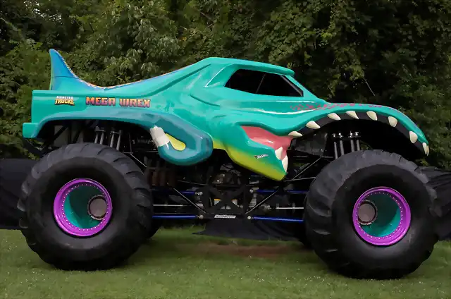 2021-Hot-Wheels-Monster-Trucks-Live-18