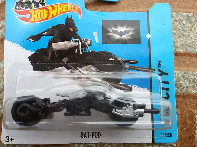 BATMOBILE BAT POD - THE DARK KNGHT