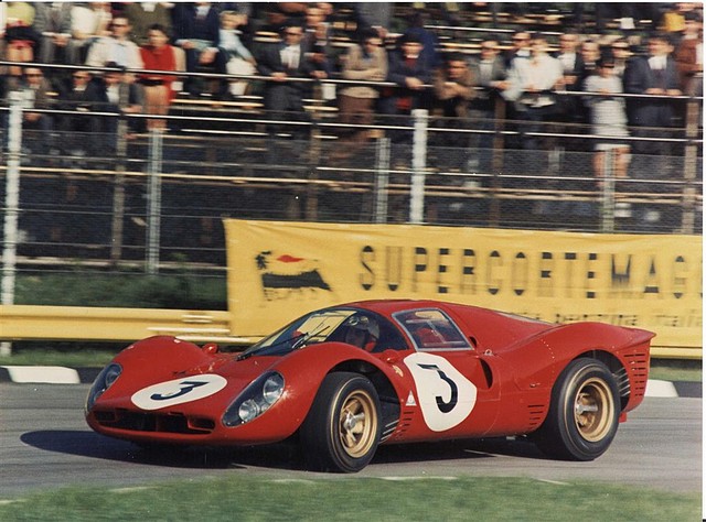 1967-ferrari-p4-1000-km-di-monza-1967-podio1