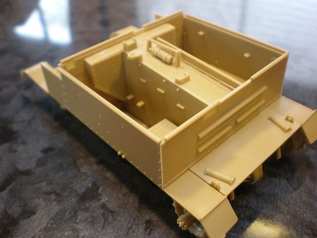 universal carrier 004