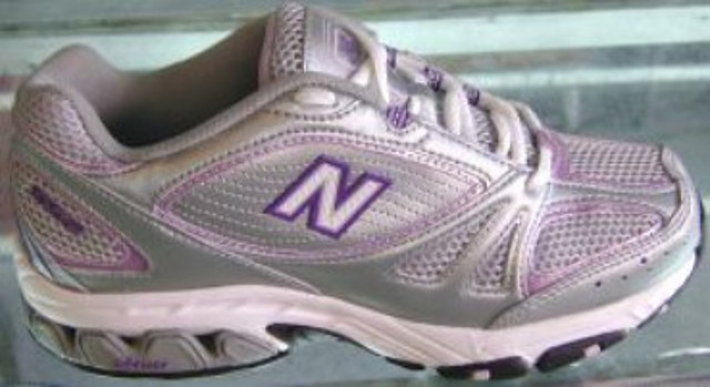 NEW BALANCE-81  $130.000