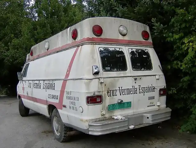 Dodge Maxivan Ambulancia cerca de Celanova, Ourense 02