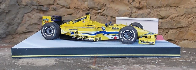 Minardi m02 (64) Minardi m02 (64)