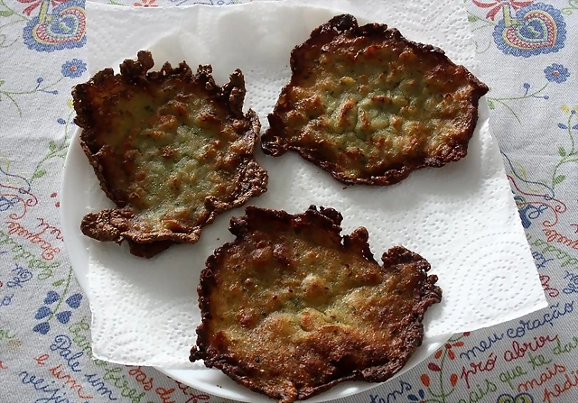 Tortillitas de camaron con harina de habas