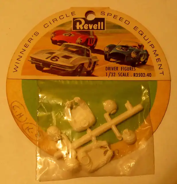 Revell R3502 slot car drivers figure