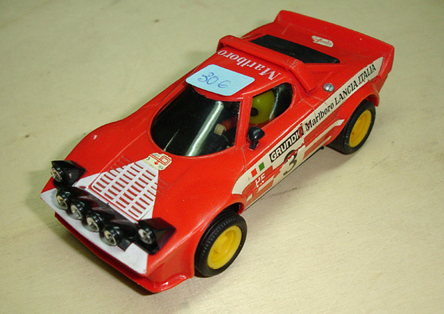 lancia stratos rojo-2