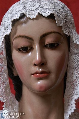 La Virgen del Triunfo de Almuñecar mantilla