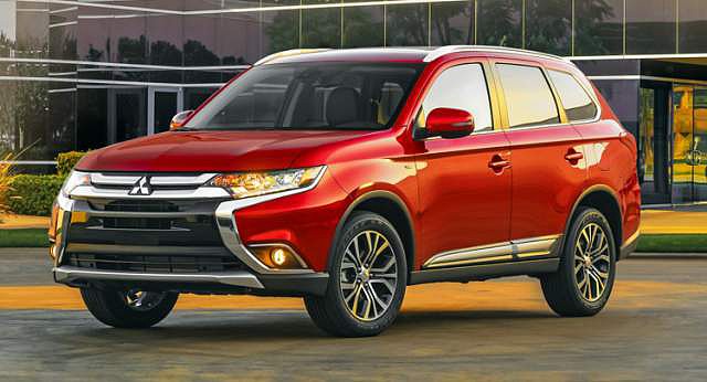 2016-Mitsubishi-Outlander-Front