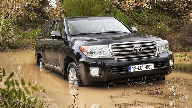 suv_mas_lujosos_toyota_land_cruiser_200_1