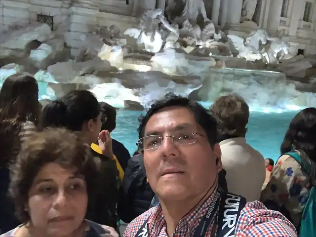 FUENTE DE TREVI..ROMA