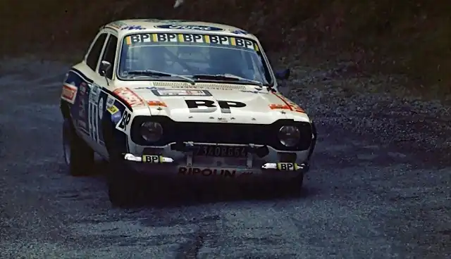 Ford Escort 1600 TC - TdF'75 - Sainpy #99