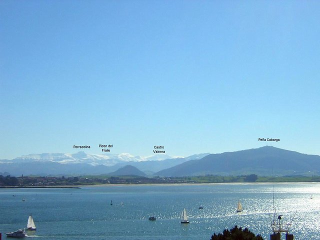 montaas desde la bahia