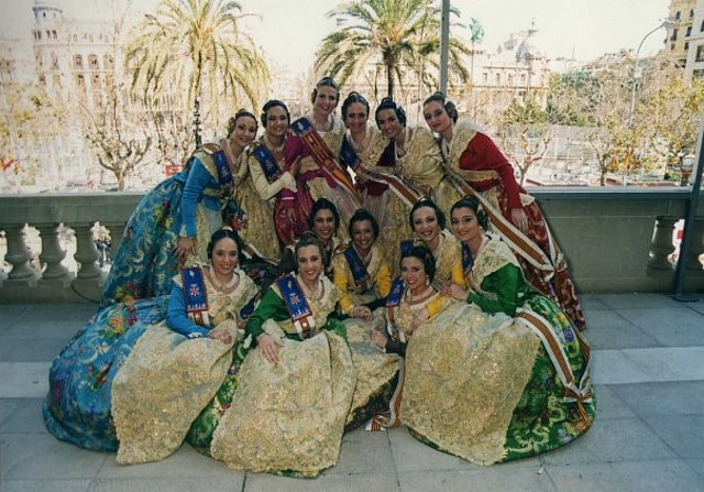 CH y FM 2003