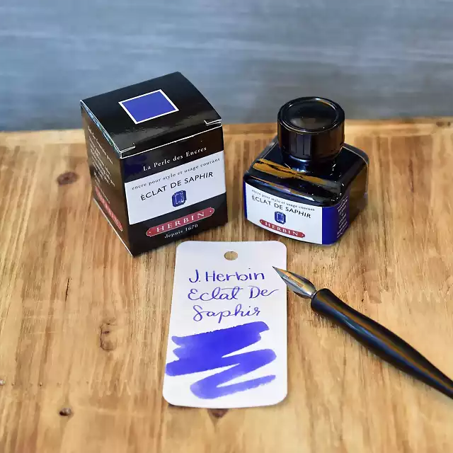 J-Herbin-Eclat-de-Saphir-Blue-Ink_1800x1800