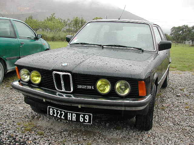 323i E21