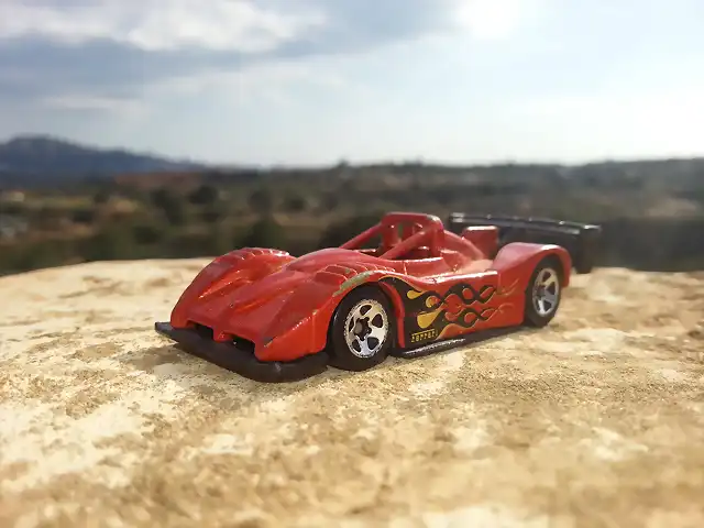 FERRARI 333 SP